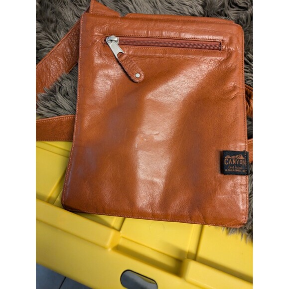 Vintage Canyon Outback Tote-Adobe Clay-Cowhide Leather - Picture 16 of 16